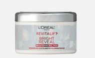 L'Oréal Paris Revitalift Bright Reveal Brightening Peel Pads (Image via Amazon)